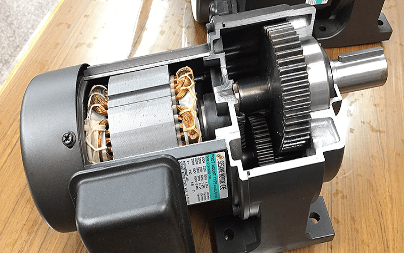 介紹減速機原理、用途與優點，說明其在自動化與節能中的重要角色。